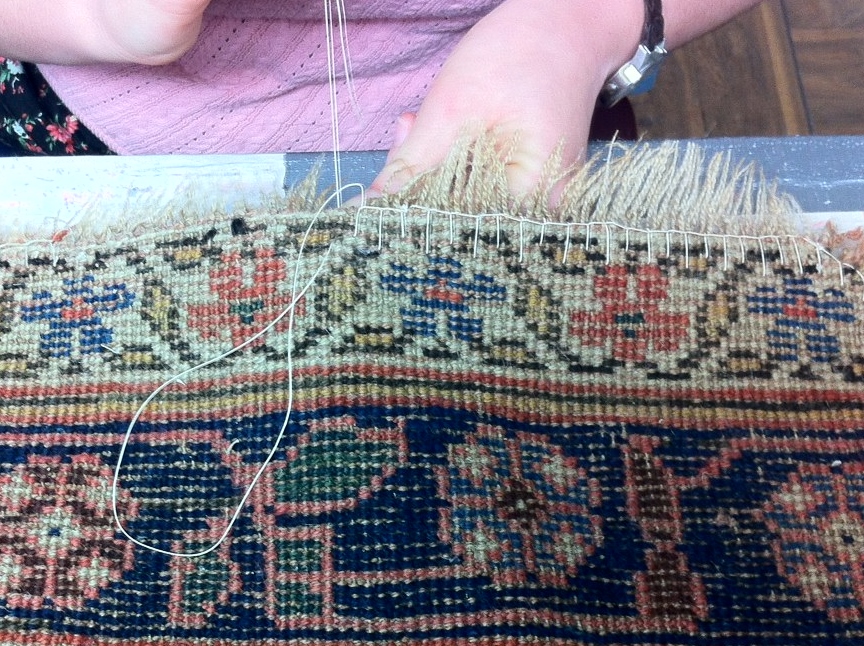 Where can I find a certified Oriental rug cleaner in Sacramento who handles hand-knotted fringe repair?